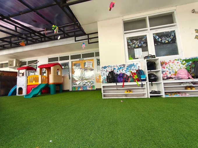 Playground Rumput Sintetis