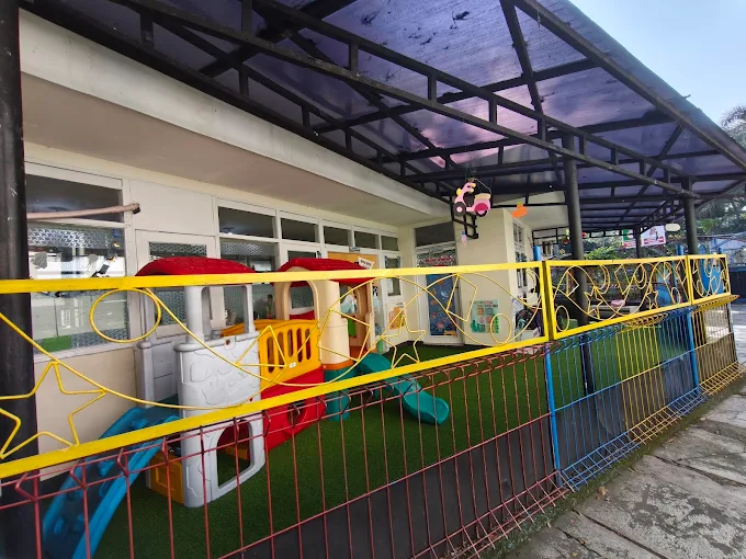 Playground Semi-Outdoor