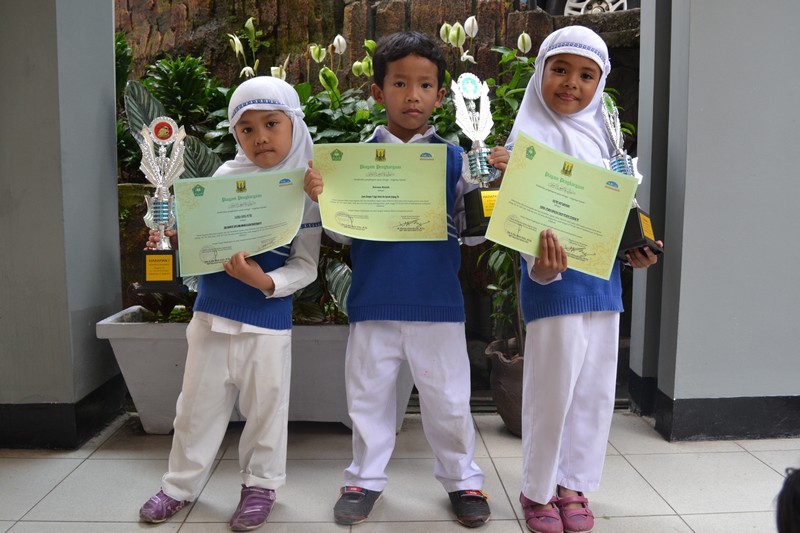 Prestasi Juara Lomba & Siswa Berprestasi