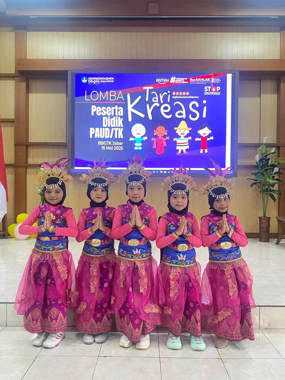 Prestasi Juara Lomba Tari Kreasi PAUD/TK