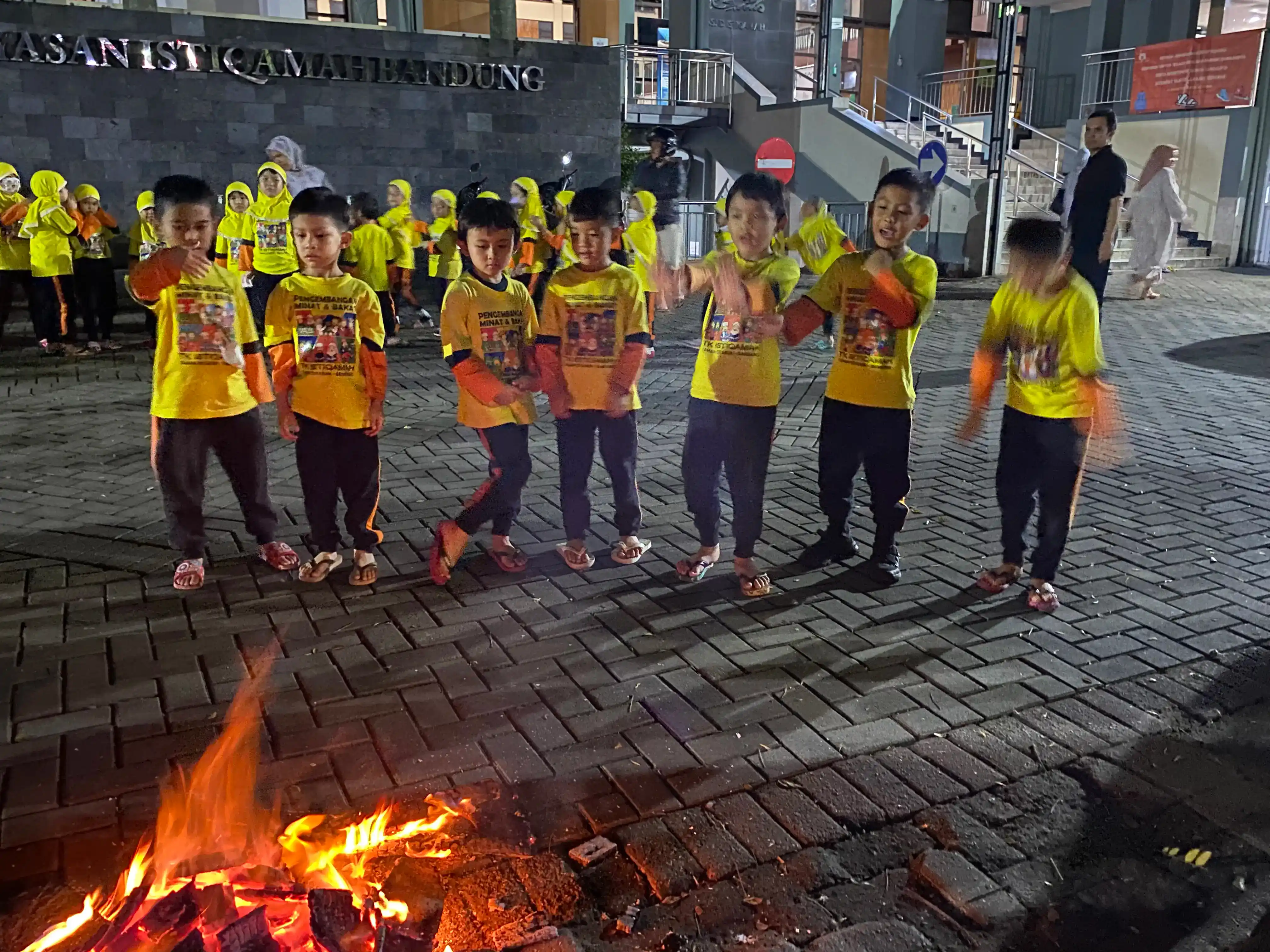 Malam Api Unggun & Tasyakuran Ceria Qur'an Camp