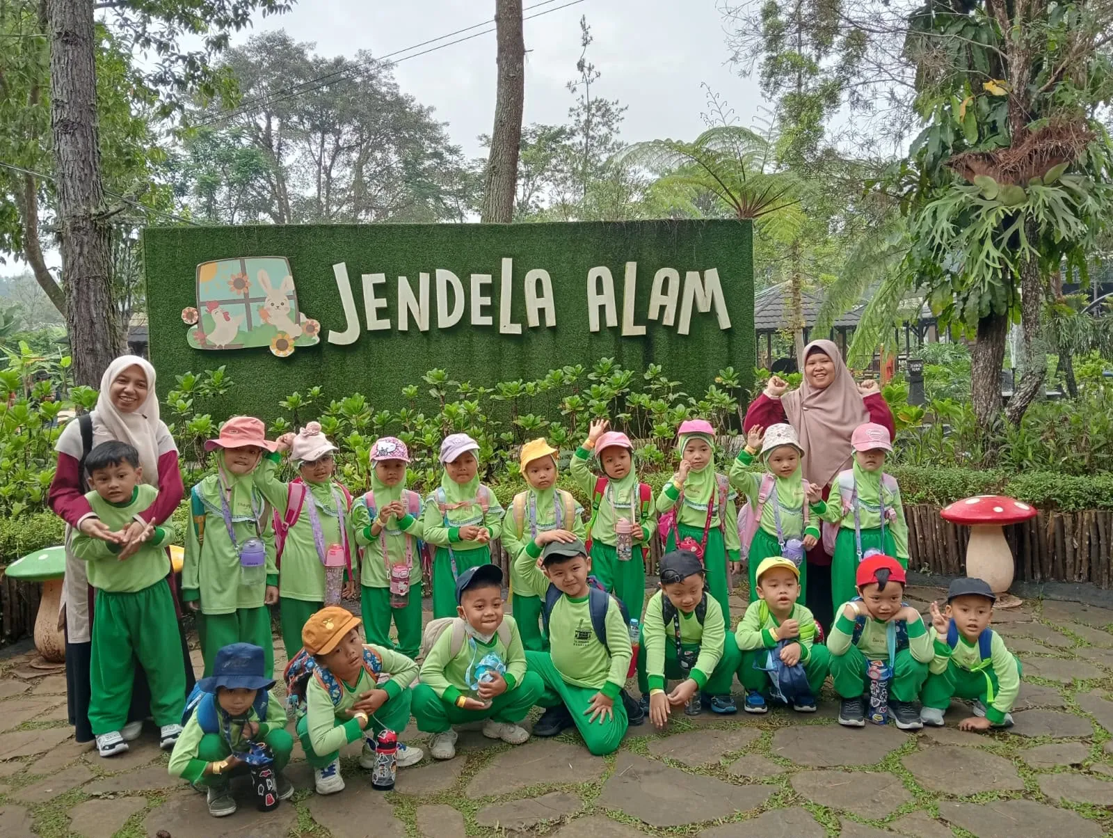 Kunjungan Edukasi Alam di Jendela Alam